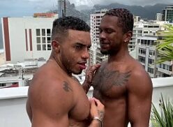 Machos transando no hotel do Rio de Janeiro